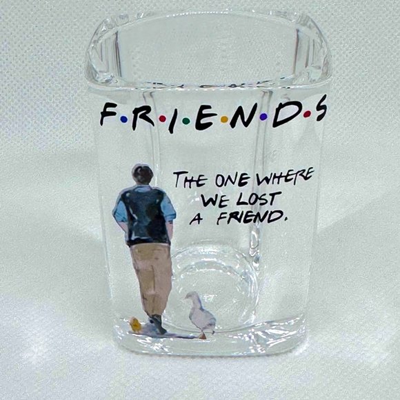 TV Friends "Chandler Bing", Matthew Perry Shot Glass - Picture 2 of 3